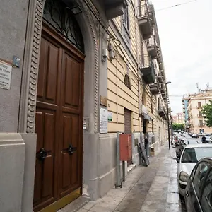 https://bb-handy-palermo.sicilyhotelsitaly.net