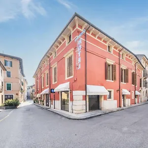 Western Armando Verona