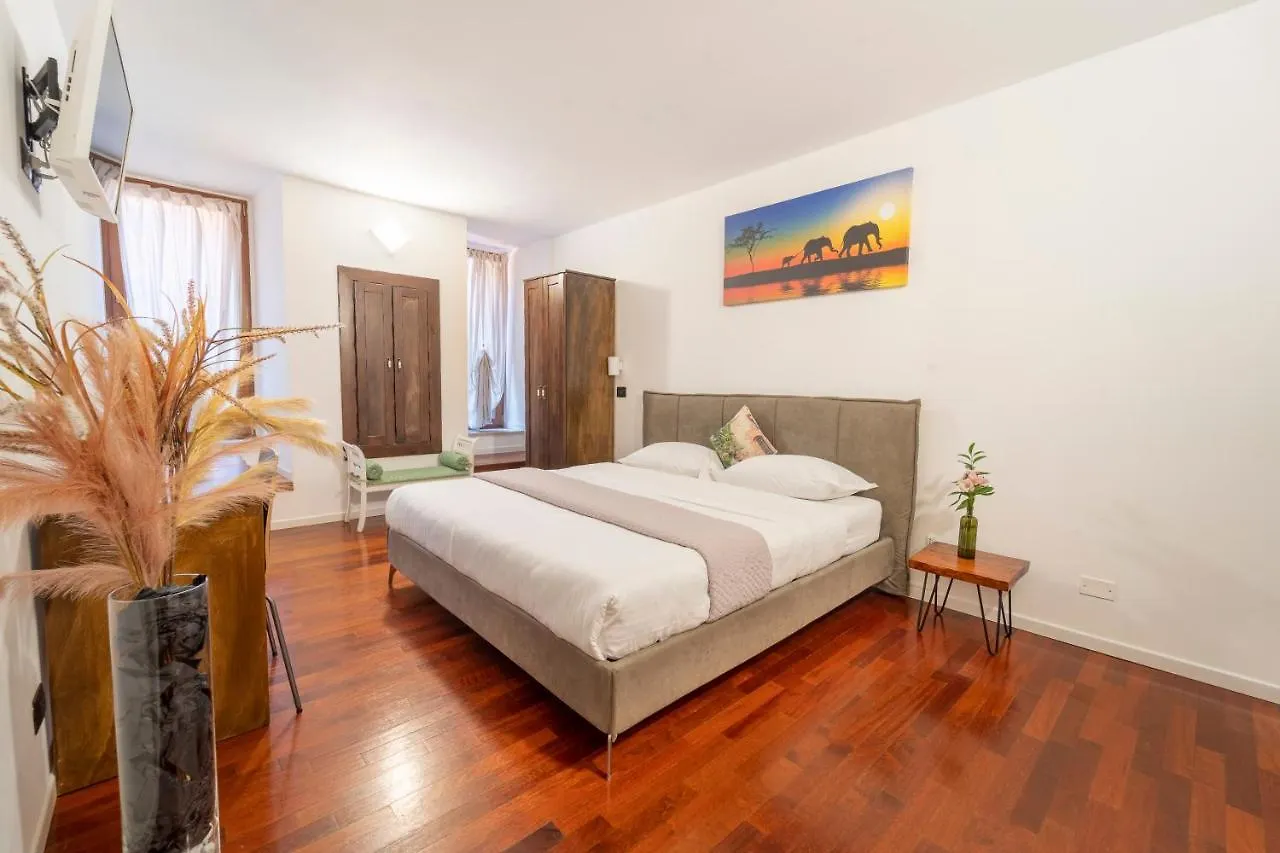 Aurelia Luxury - Piazza Delle Erbe Hotel Verona 0*,